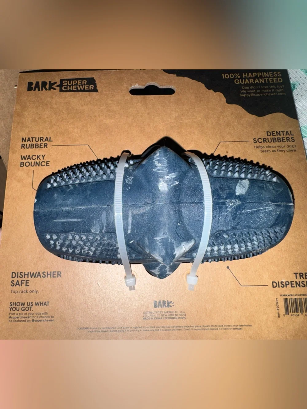 Bark Box Super Chewer Hammer Fed Shark M-L solid rubber dog toy NEW treat dispen